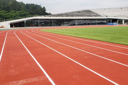 学校塑胶跑道建设施工标准